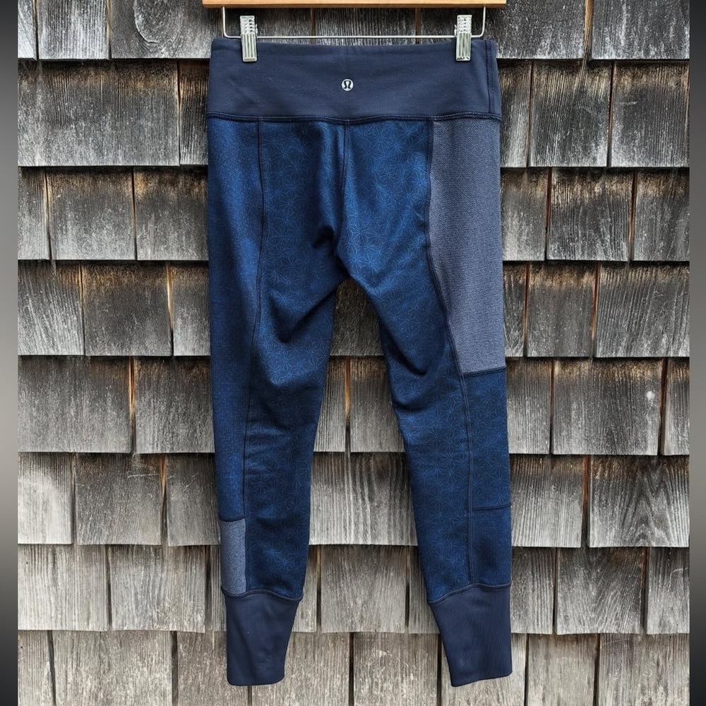 Lululemon Navy Patterned Leggings - Picture 3 of 5